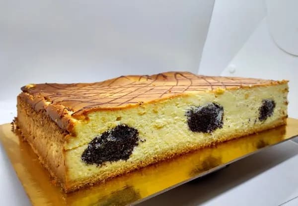 Taste of Europe -Pastry Sernik z makiem/ Cheesecake w/ Poppy seeds Local Producer (price per kg)