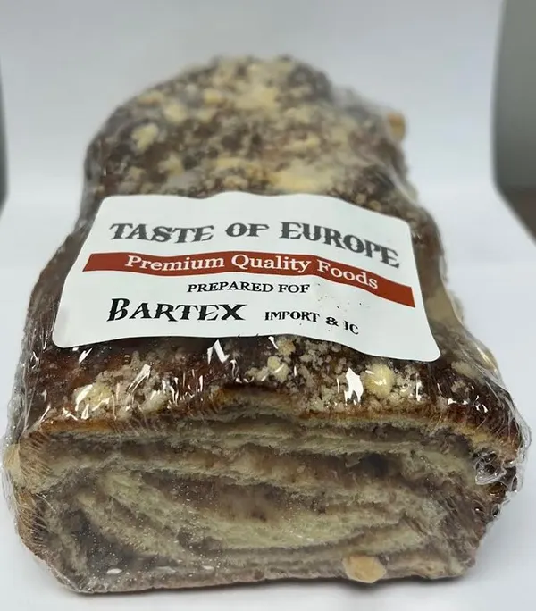 Taste of Europe -Pastry Orzechowiec/ Walnut Roll Locar Producer (price per pc)